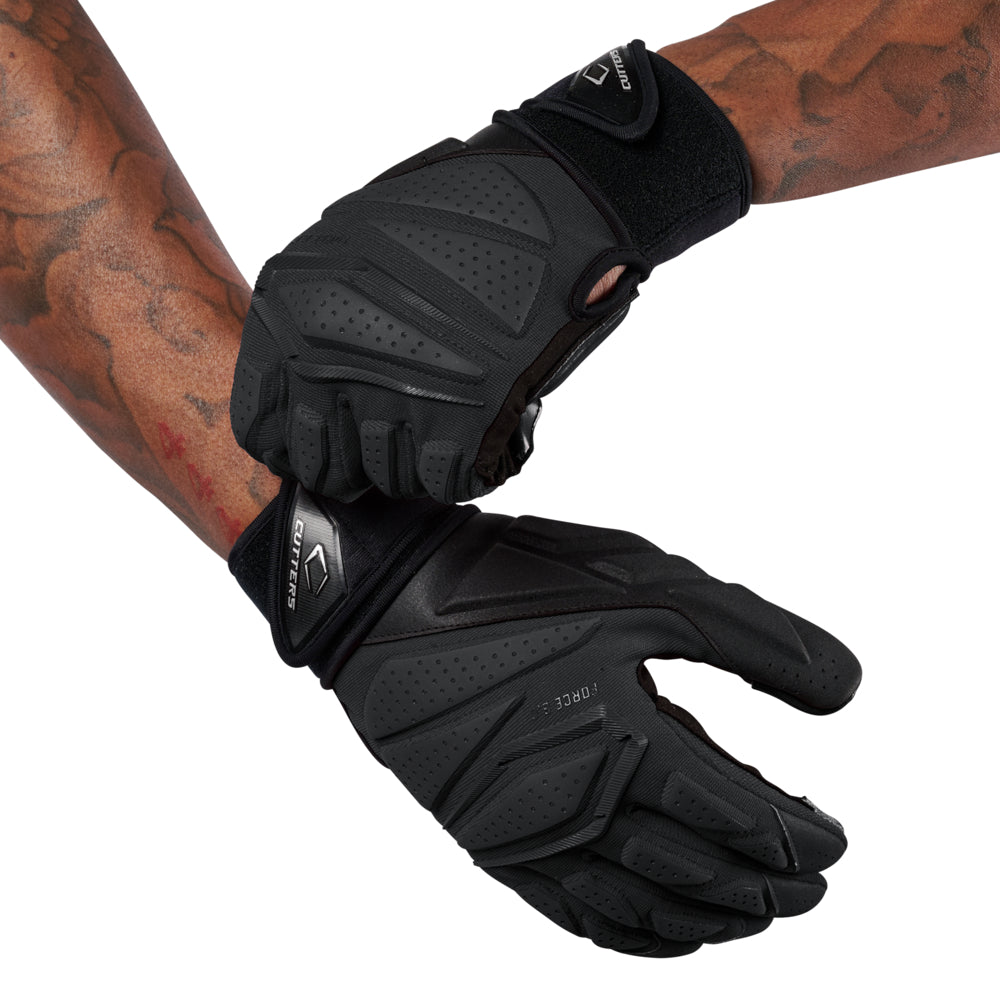 Cutters Sports Force 6.0 Black Lineman Football Gloves - Football Player Tightening Straps for Better Fit